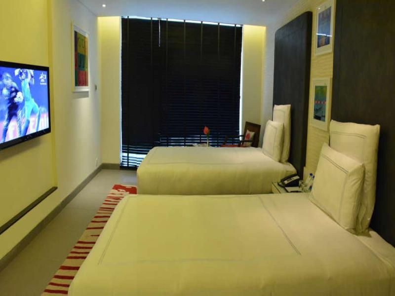 Hard Rock Hotel Goa Calangute Esterno foto A room at the hotel