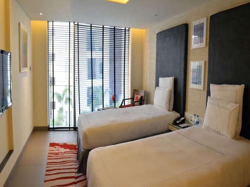 Hard Rock Hotel Goa Calangute Esterno foto A room at the Park, Hyderabad