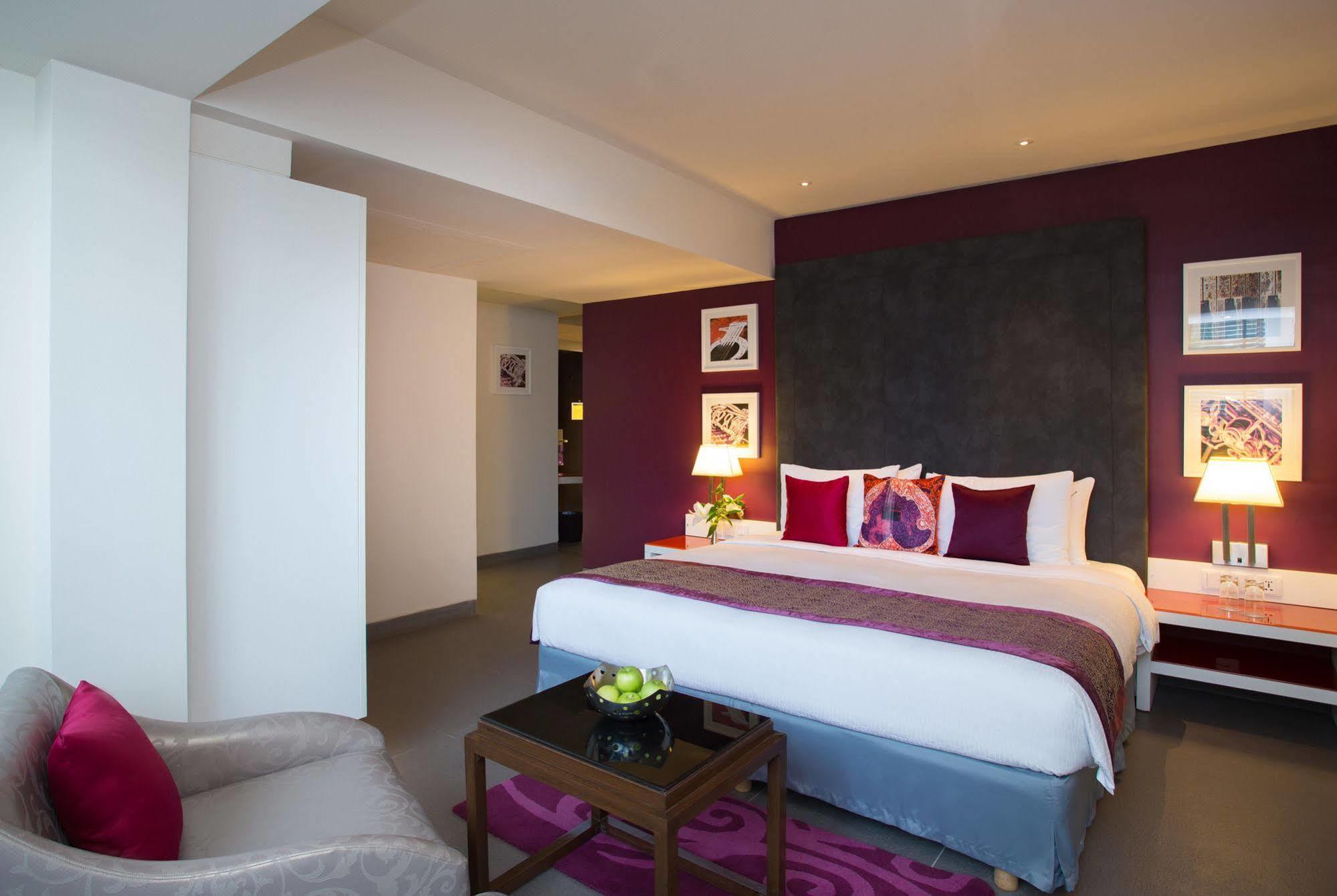 Hard Rock Hotel Goa Calangute Esterno foto A bedroom at the hotel