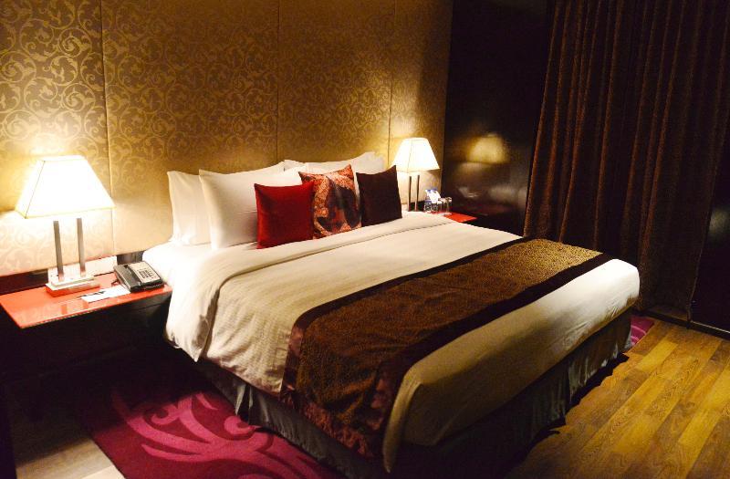 Hard Rock Hotel Goa Calangute Esterno foto A room at the hotel
